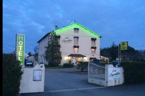 Logis Les Charmilles Chalon-Sur-Saone Sud Hotel Lux Kültér fotó